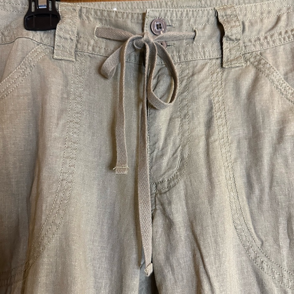 Patagonia Khaki Capris with Adjustable Waistband, Front & Back Pockets - Picture 3 of 9